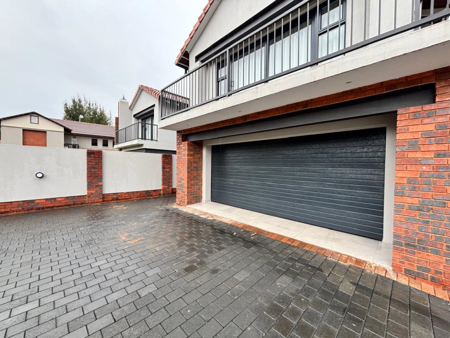 4 Bedroom Property for Sale in Grimbeeck Park North West